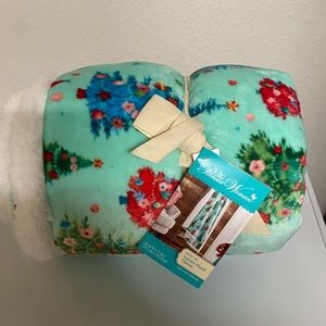 Pioneer Woman Velvet Throw